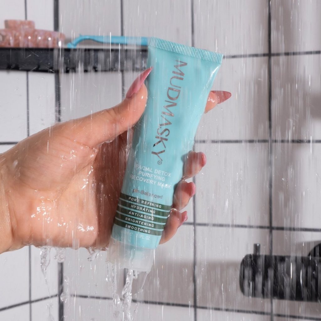 Die Facial Detox Mask wurde zum besten Hautpflegeprodukt des Jahres 2016 gewählt!