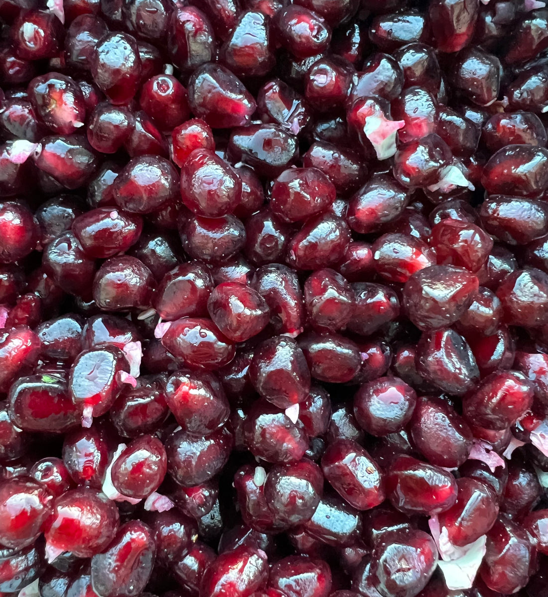 Benefits of Pomegranates for your skin